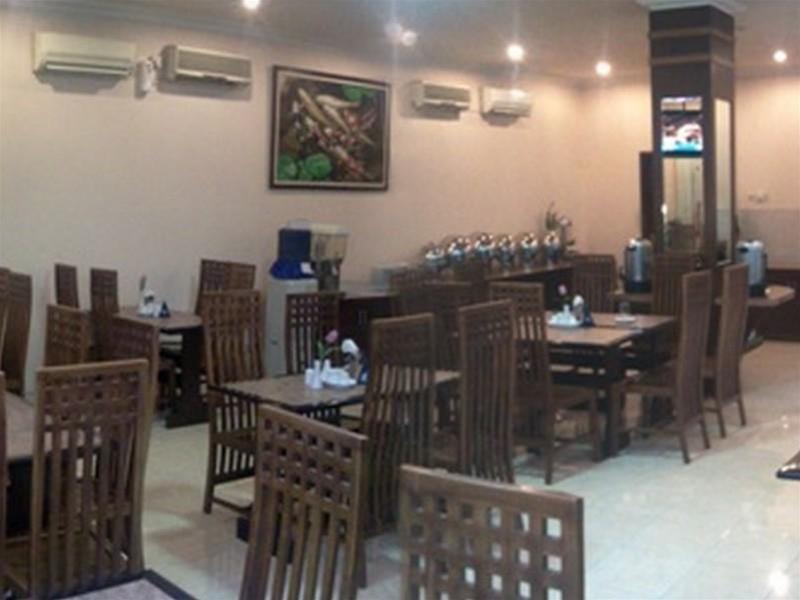 Malioboro Inn Hotel Джок'якарта Екстер'єр фото